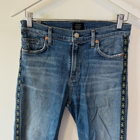 Citizens Of Humanity Rocket Crop High Rise Jeans with Textural Side Stripe - Picture 4 of 8